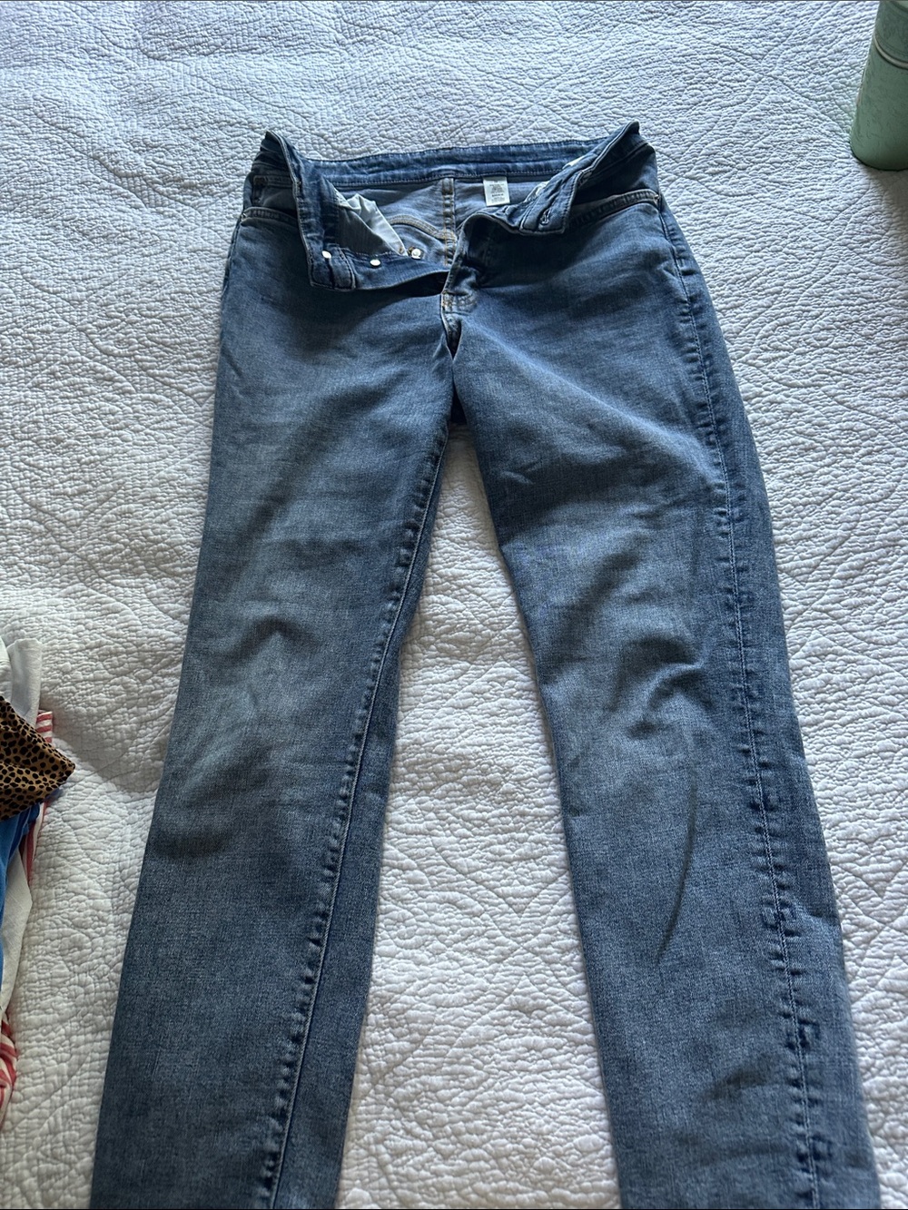 Women's Straight Leg Jeans - Dark Blue Wash
